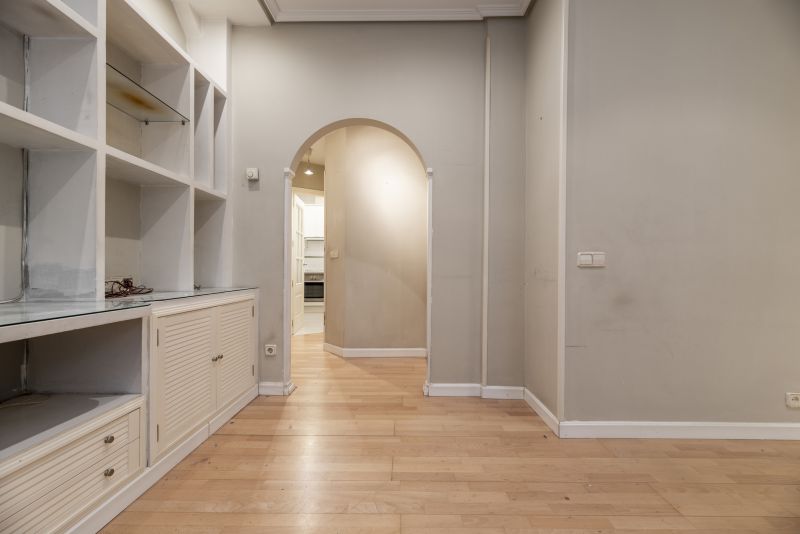 Built In Shelving Service in Annapolis, MD